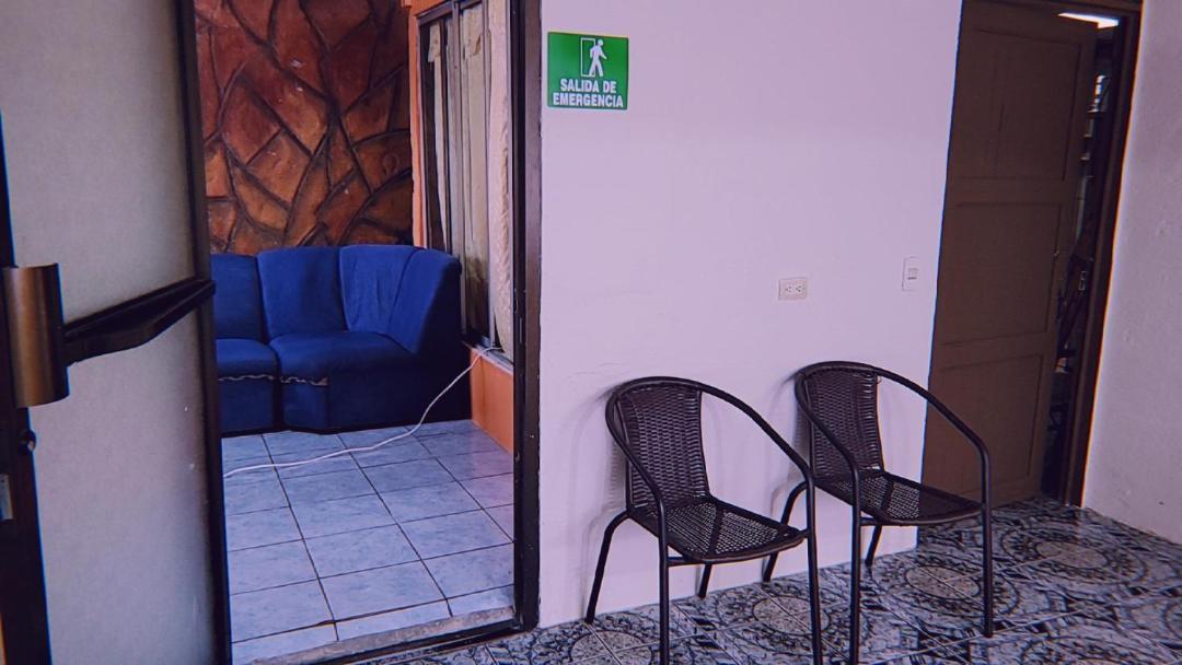 Alpha Arenal Hostel La Fortuna Zewnętrze zdjęcie