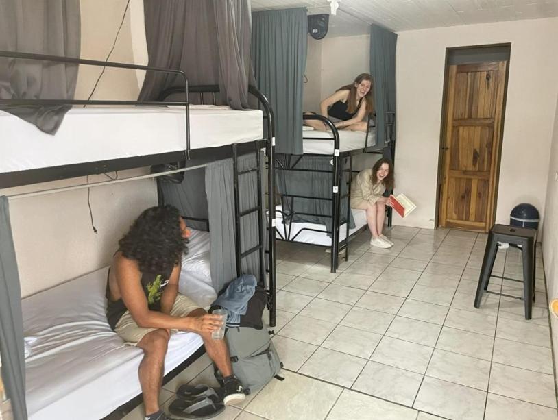 Alpha Arenal Hostel La Fortuna Zewnętrze zdjęcie